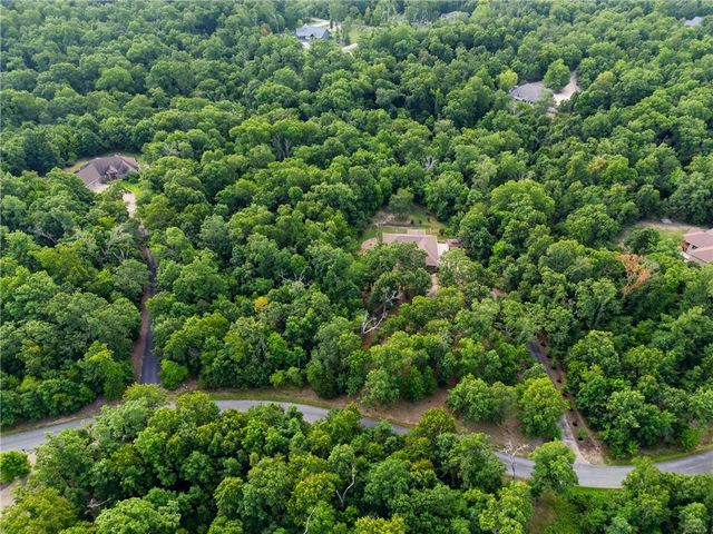 6 Grimsay Drive, Bella Vista, AR 72715