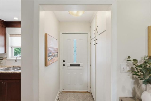 7420 CHEROKEE Drive, Prairie Village, KS 66208