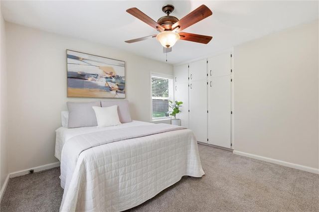 7420 CHEROKEE Drive, Prairie Village, KS 66208