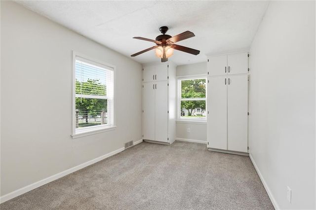 7420 CHEROKEE Drive, Prairie Village, KS 66208