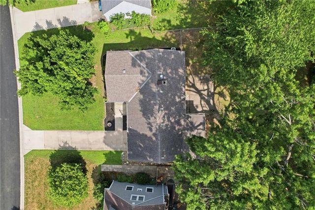 7420 CHEROKEE Drive, Prairie Village, KS 66208