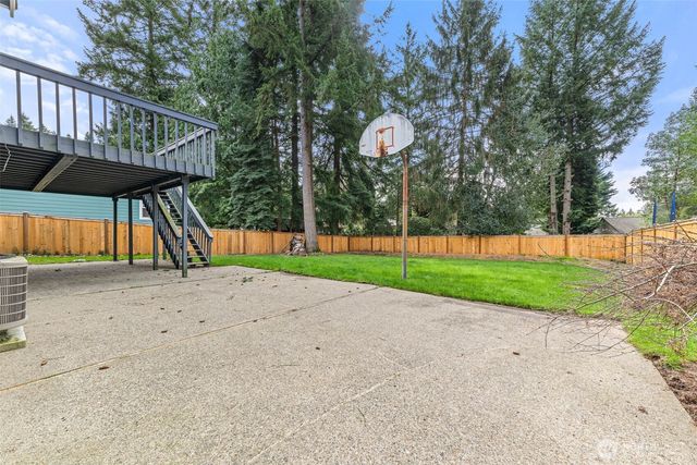 16531 NE 98th Court, Redmond, WA 98052