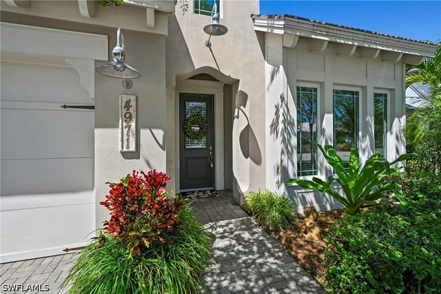4971 Andros DR, Naples, FL 34113