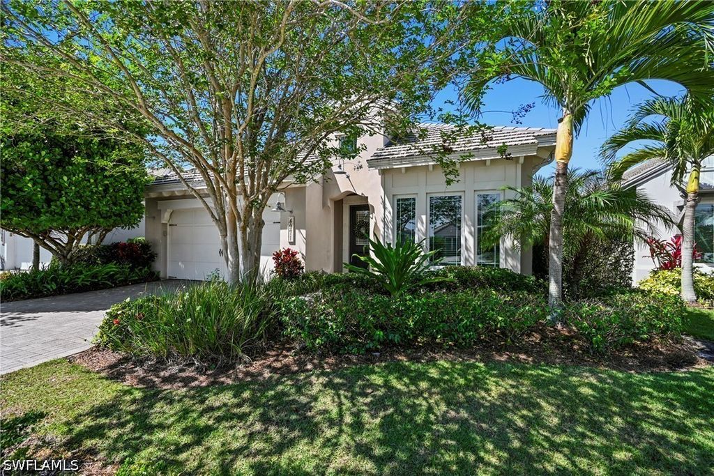 4971 Andros DR, Naples, FL 34113