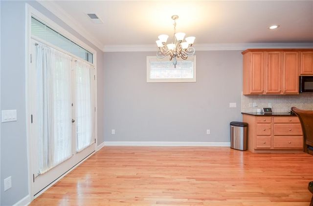 1570 Woodberry Run Drive, Snellville, GA 30078