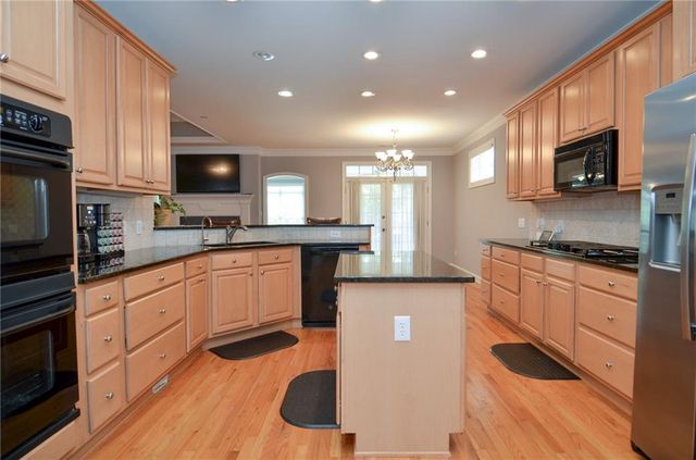 1570 Woodberry Run Drive, Snellville, GA 30078