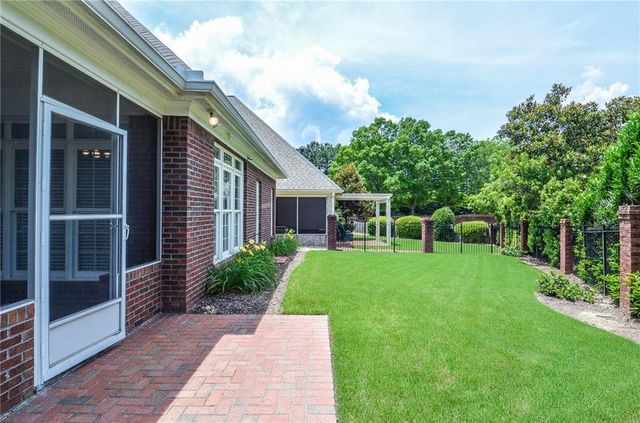 1570 Woodberry Run Drive, Snellville, GA 30078
