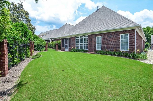 1570 Woodberry Run Drive, Snellville, GA 30078