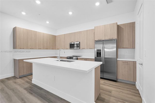 4422 SW 122nd Way, Davie, FL 33330