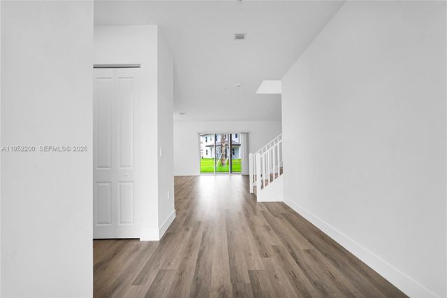 4422 SW 122nd Way, Davie, FL 33330