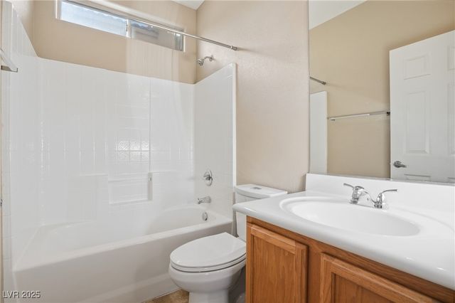 7321 Rietz Canyon Street, Las Vegas, NV 89131