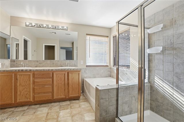 7321 Rietz Canyon Street, Las Vegas, NV 89131