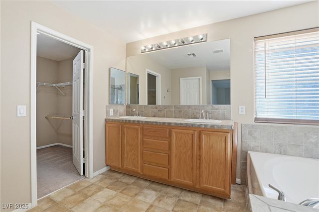 7321 Rietz Canyon Street, Las Vegas, NV 89131