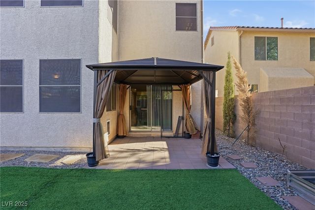 7321 Rietz Canyon Street, Las Vegas, NV 89131