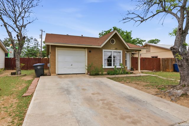 9759 Hidden Swan, San Antonio, TX 78250