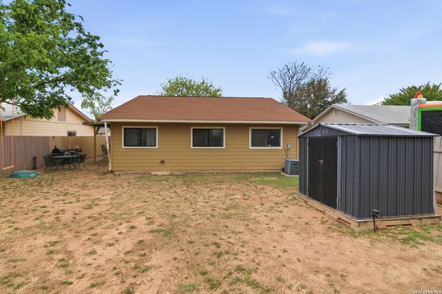 9759 Hidden Swan, San Antonio, TX 78250