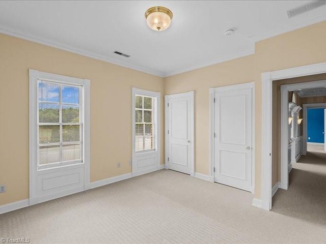 7 Clubview Court, Greensboro, NC 27410