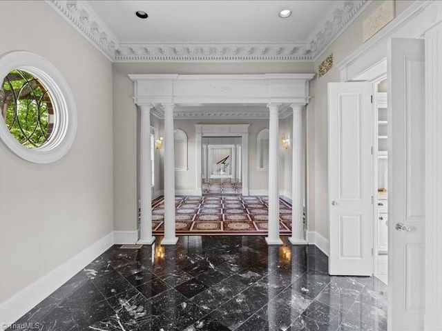 7 Clubview Court, Greensboro, NC 27410
