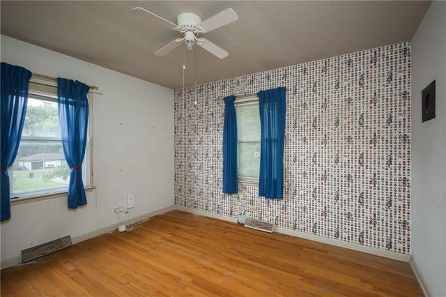 1602 NE 75th Terrace, Gladstone, MO 64118