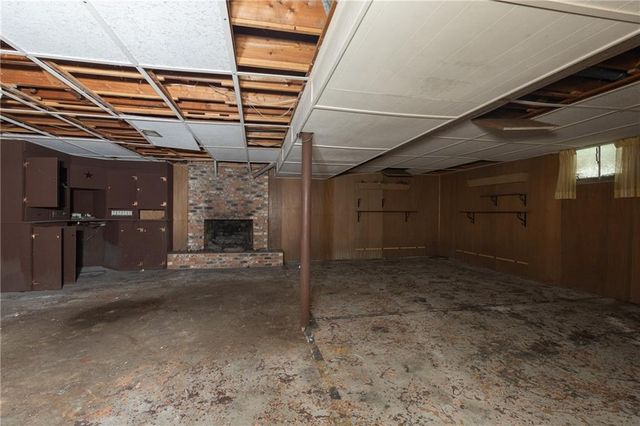 1602 NE 75th Terrace, Gladstone, MO 64118