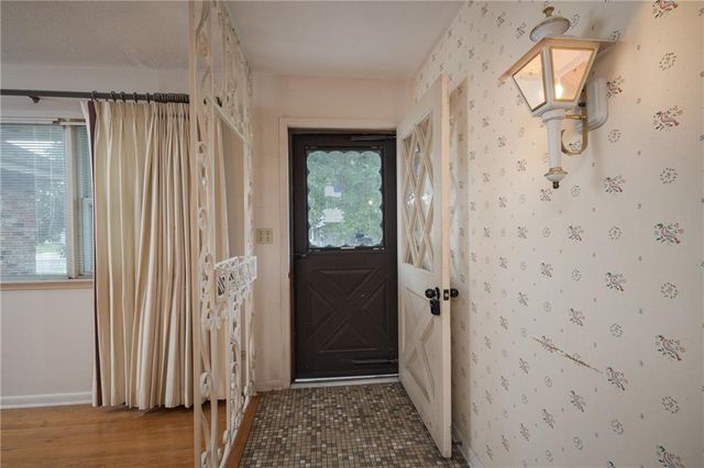 1602 NE 75th Terrace, Gladstone, MO 64118