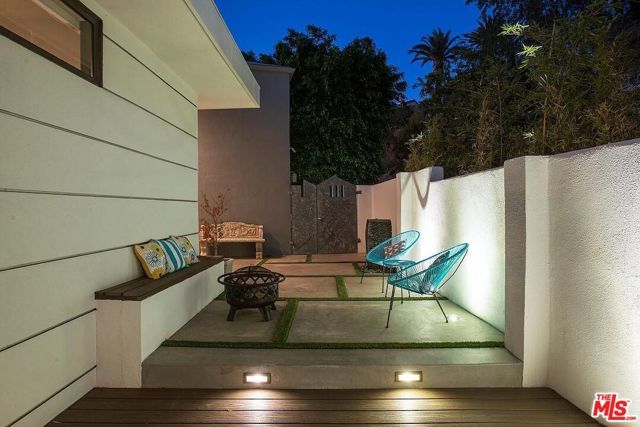 3223 Tareco Drive, Los Angeles, CA 90068