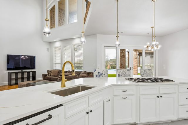 2215 Becky Lane, Cedar Hill, TX 75104