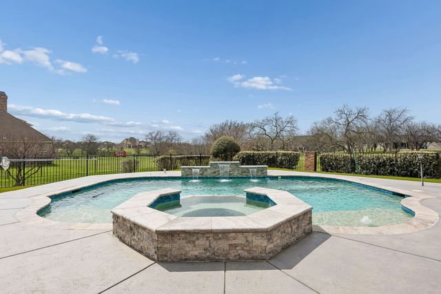 2215 Becky Lane, Cedar Hill, TX 75104