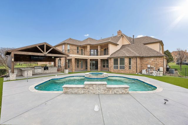 2215 Becky Lane, Cedar Hill, TX 75104