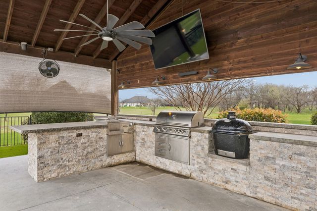 2215 Becky Lane, Cedar Hill, TX 75104