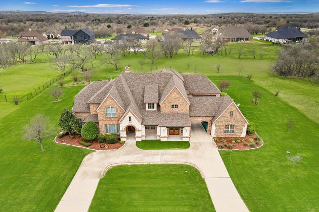 2215 Becky Lane, Cedar Hill, TX 75104