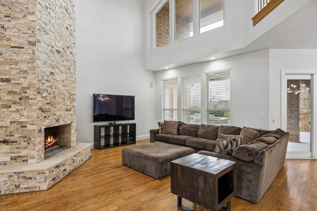 2215 Becky Lane, Cedar Hill, TX 75104