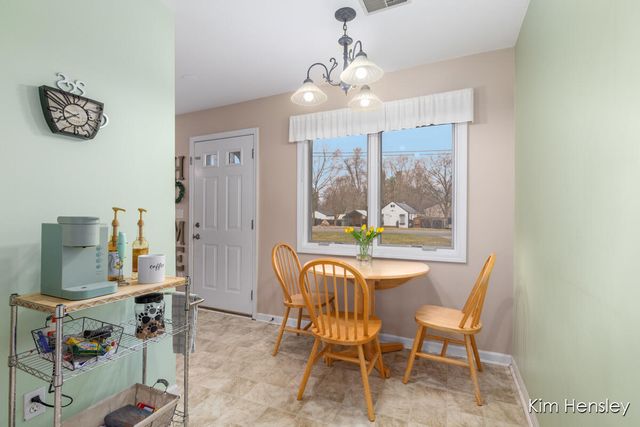 2240 4 Mile Road, Grand Rapids, MI 49525