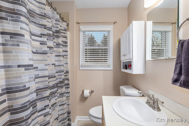 2240 4 Mile Road, Grand Rapids, MI 49525