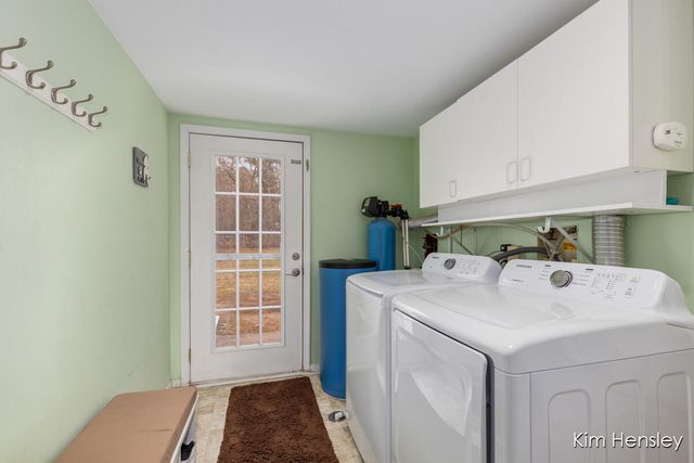 2240 4 Mile Road, Grand Rapids, MI 49525