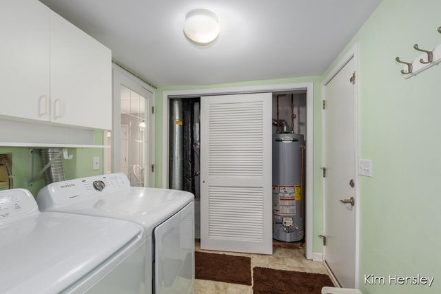 2240 4 Mile Road, Grand Rapids, MI 49525