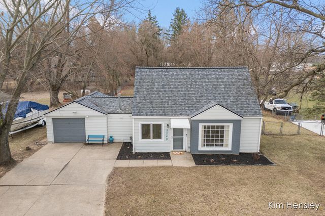 2240 4 Mile Road, Grand Rapids, MI 49525