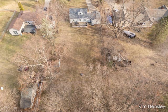 2240 4 Mile Road, Grand Rapids, MI 49525