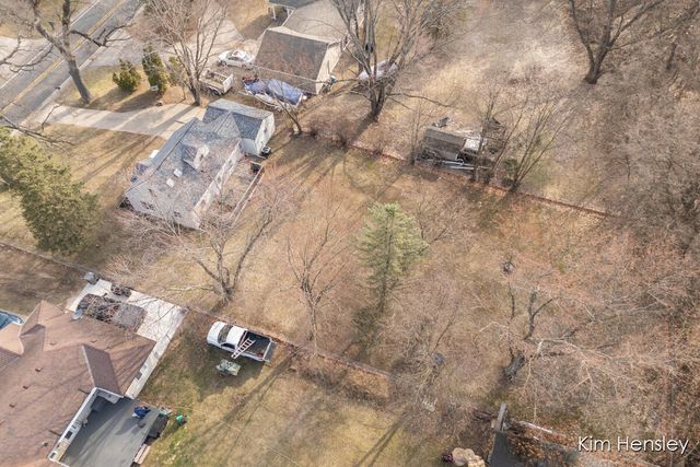 2240 4 Mile Road, Grand Rapids, MI 49525