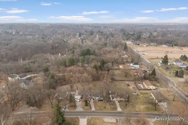 2240 4 Mile Road, Grand Rapids, MI 49525