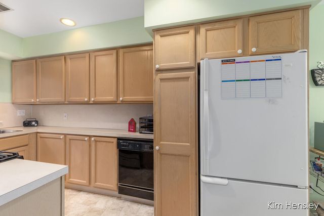 2240 4 Mile Road, Grand Rapids, MI 49525