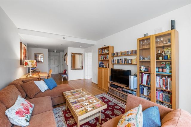 300 Allston St 401, Boston, MA 02135