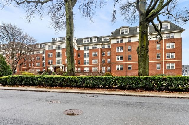 300 Allston St 401, Boston, MA 02135