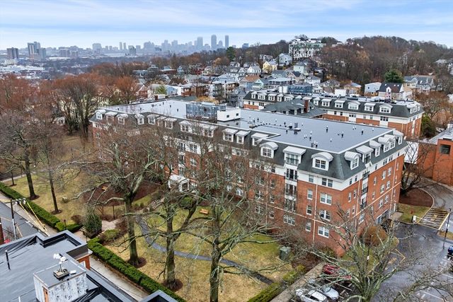 300 Allston St 401, Boston, MA 02135