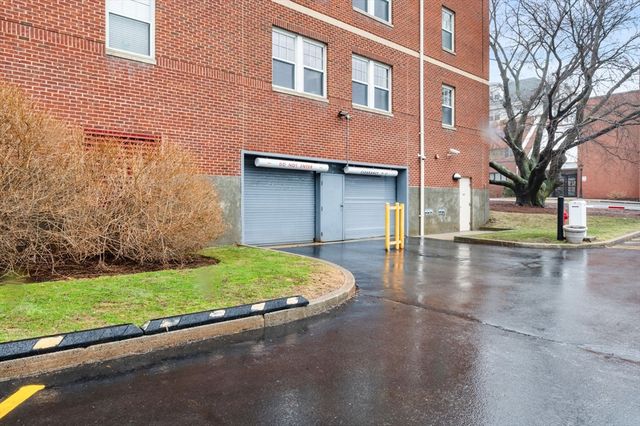 300 Allston St 401, Boston, MA 02135