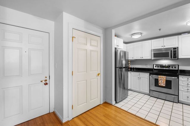 300 Allston St 401, Boston, MA 02135