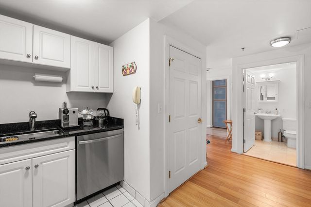 300 Allston St 401, Boston, MA 02135