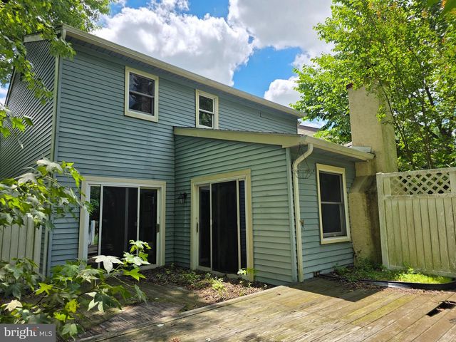 301 WESTERLY DR, Marlton, NJ 08053