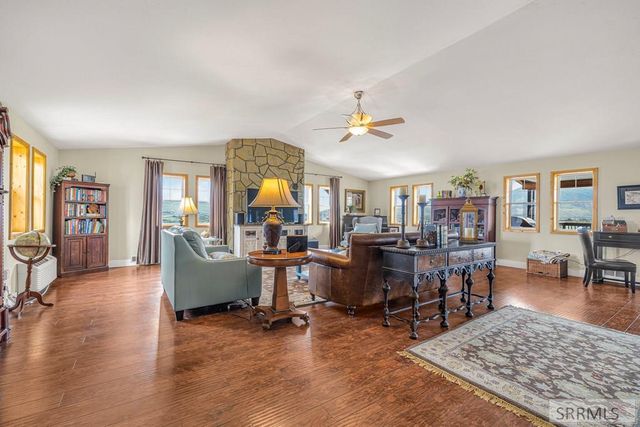 13 Gott Lane, Salmon, ID 83467