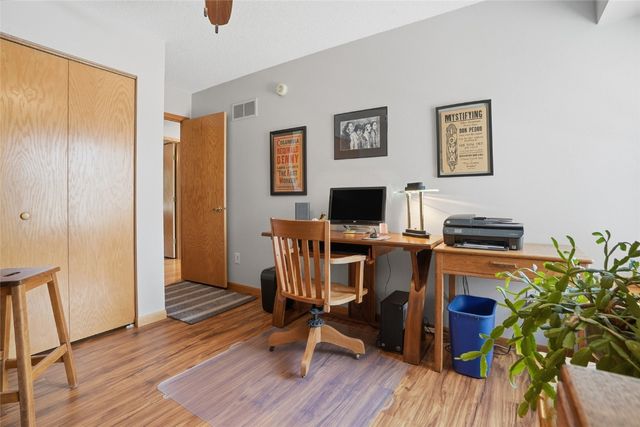 2023 Lynncrest Drive, Coralville, IA 52241